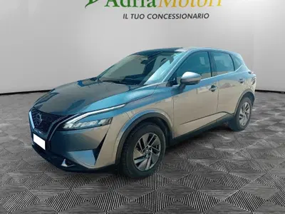 Nissan Qashqai 1.3 mhev Business 2wd 158cv xtronic del 2022 usata a Pordenone