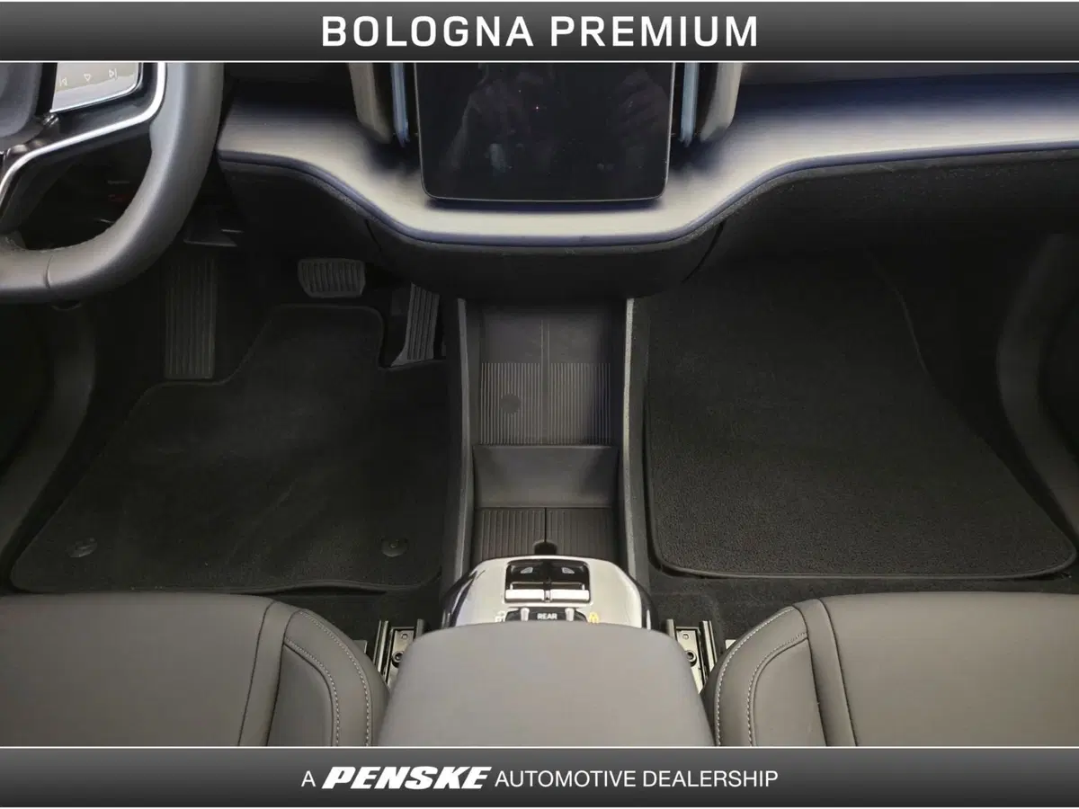 Volvo EX30 usata a Bologna (18)