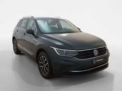 Volkswagen Tiguan 1.5 TSI 150 CV ACT Life del 2022 usata a Torino