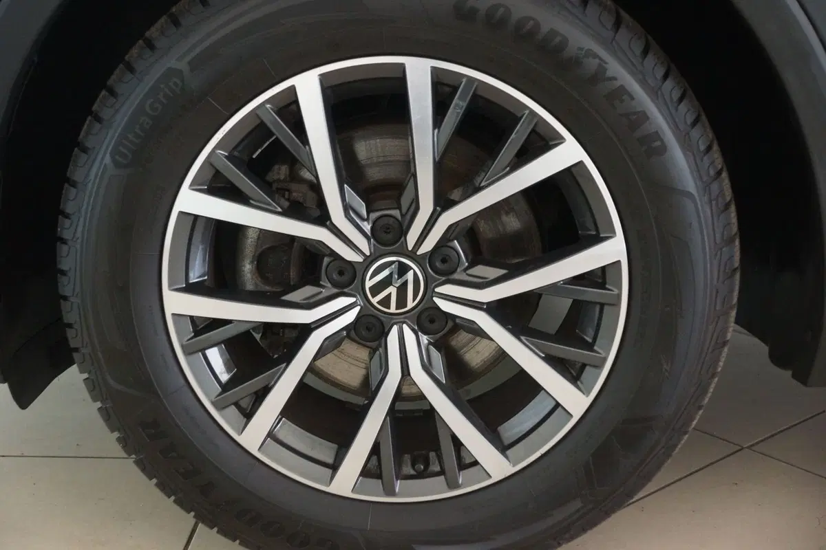Volkswagen Tiguan usata a Torino (19)