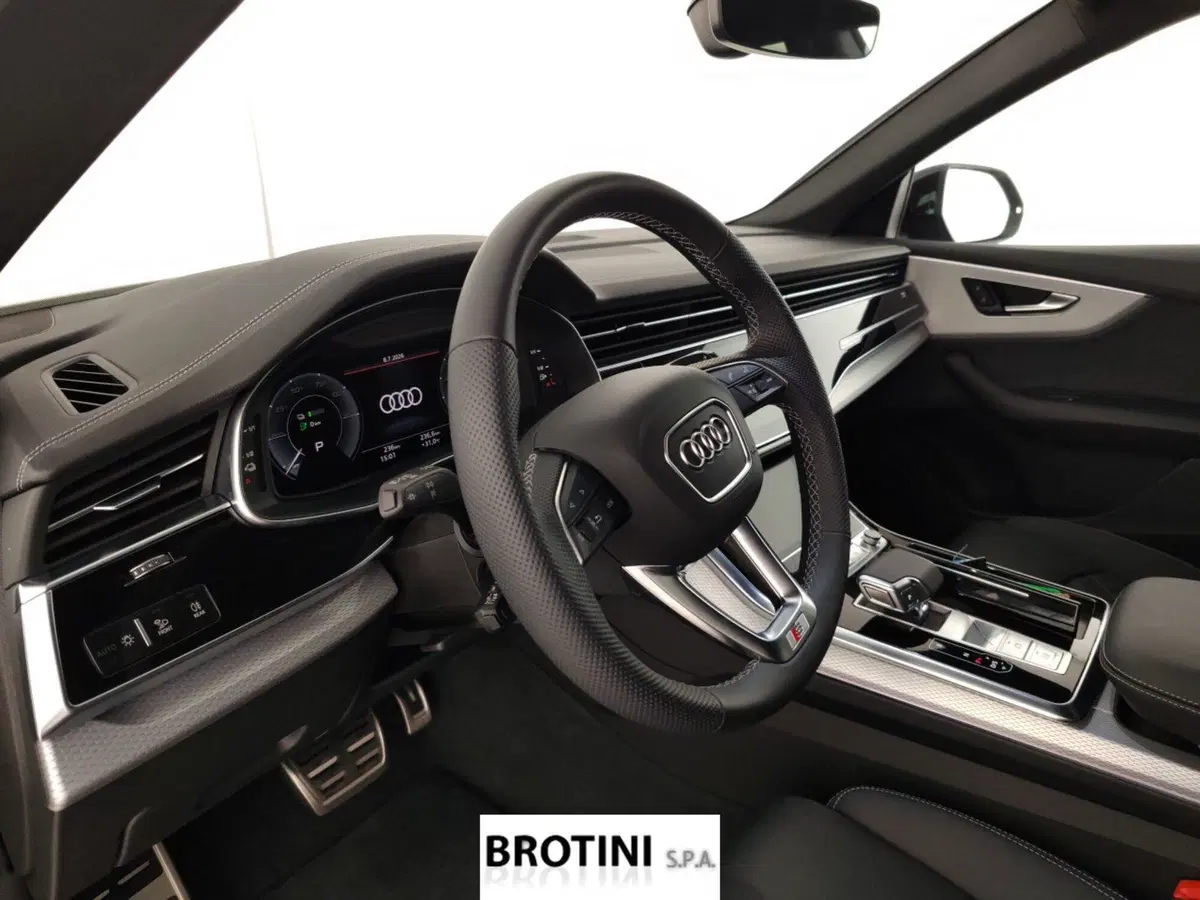 Audi Q8 nuova a La Spezia (8)