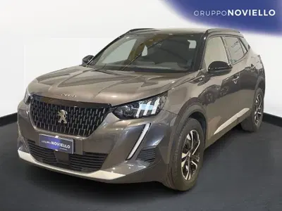 Peugeot 2008 PureTech 130 S&amp;S EAT8 GT Pack del 2023 usata a Battipaglia