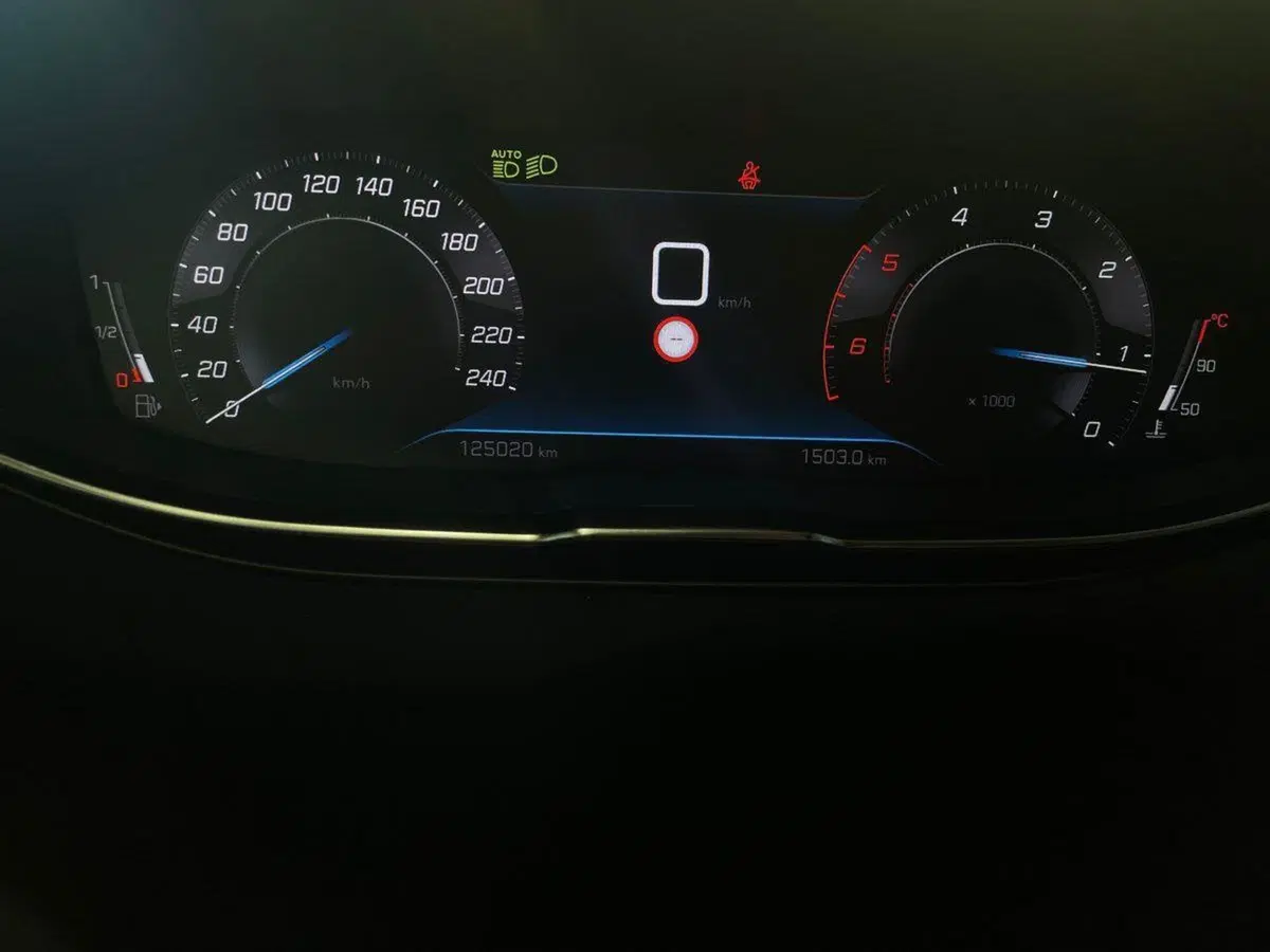 Peugeot 3008 usata a Salerno (12)