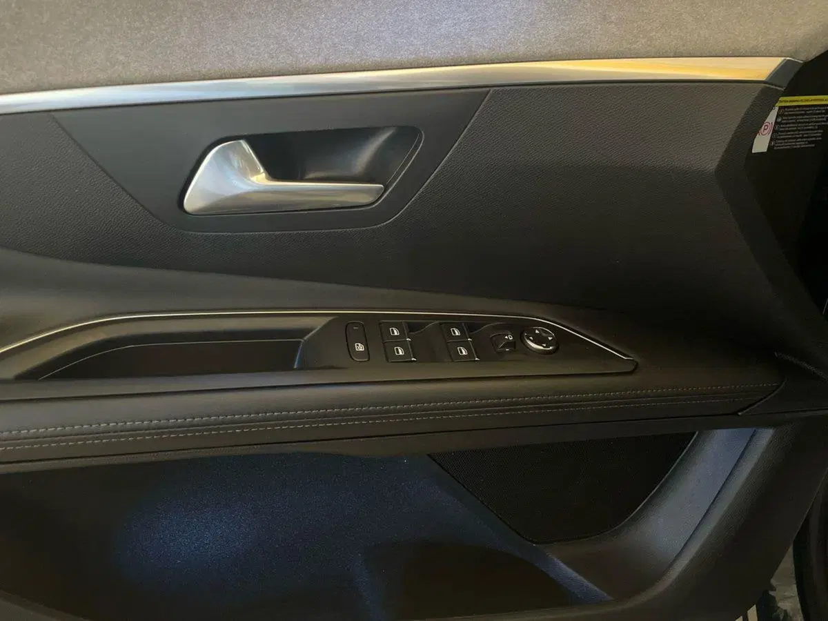 Peugeot 3008 usata a Salerno (13)