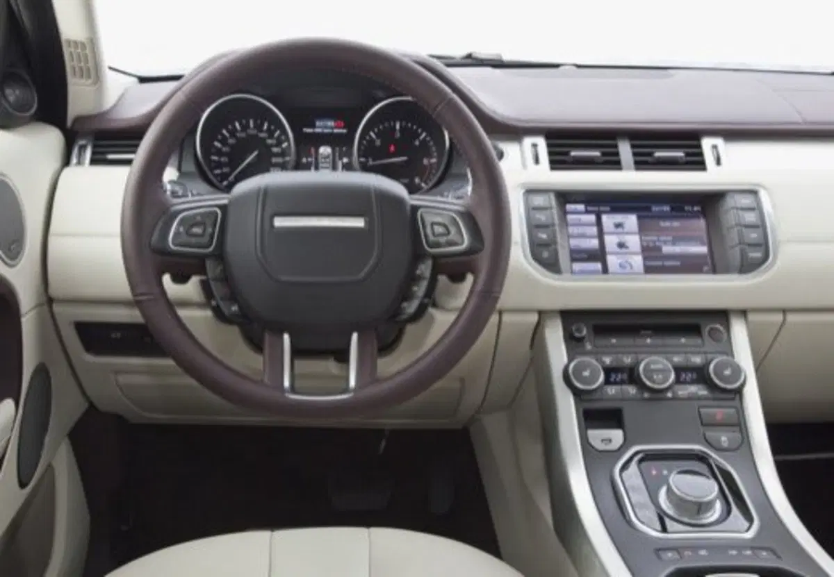Land Rover Range Rover Evoque usata a Palermo (17)