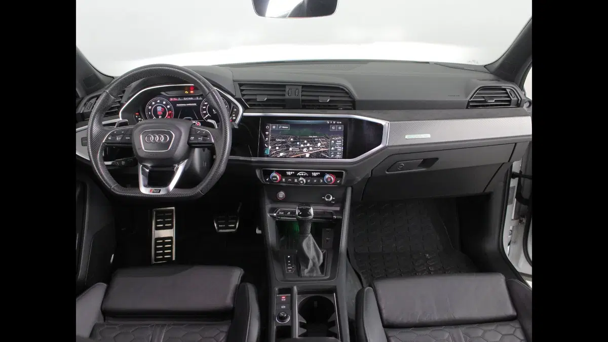 Audi RS Q3 Sportback usata a Palermo (12)