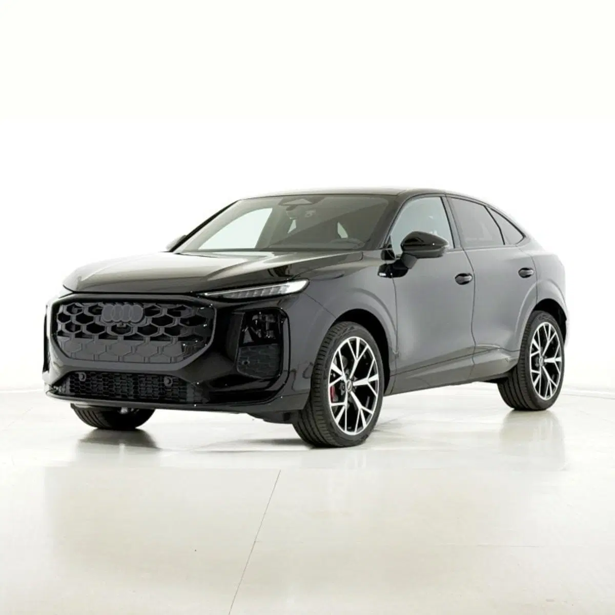 Audi Q3 Sportback nuova a Perugia