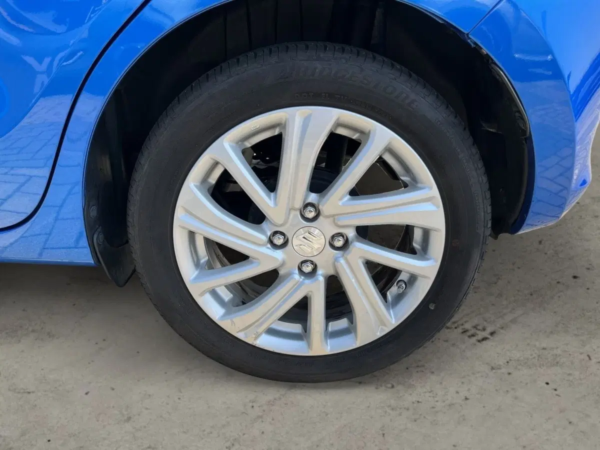 Suzuki Swift usata a Vercelli (6)