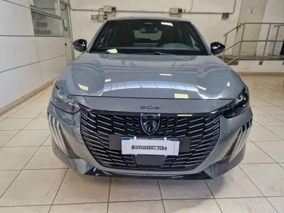 Peugeot 208 motore elettrico 136 CV 5 porte GT del 2025 usata a Saronno