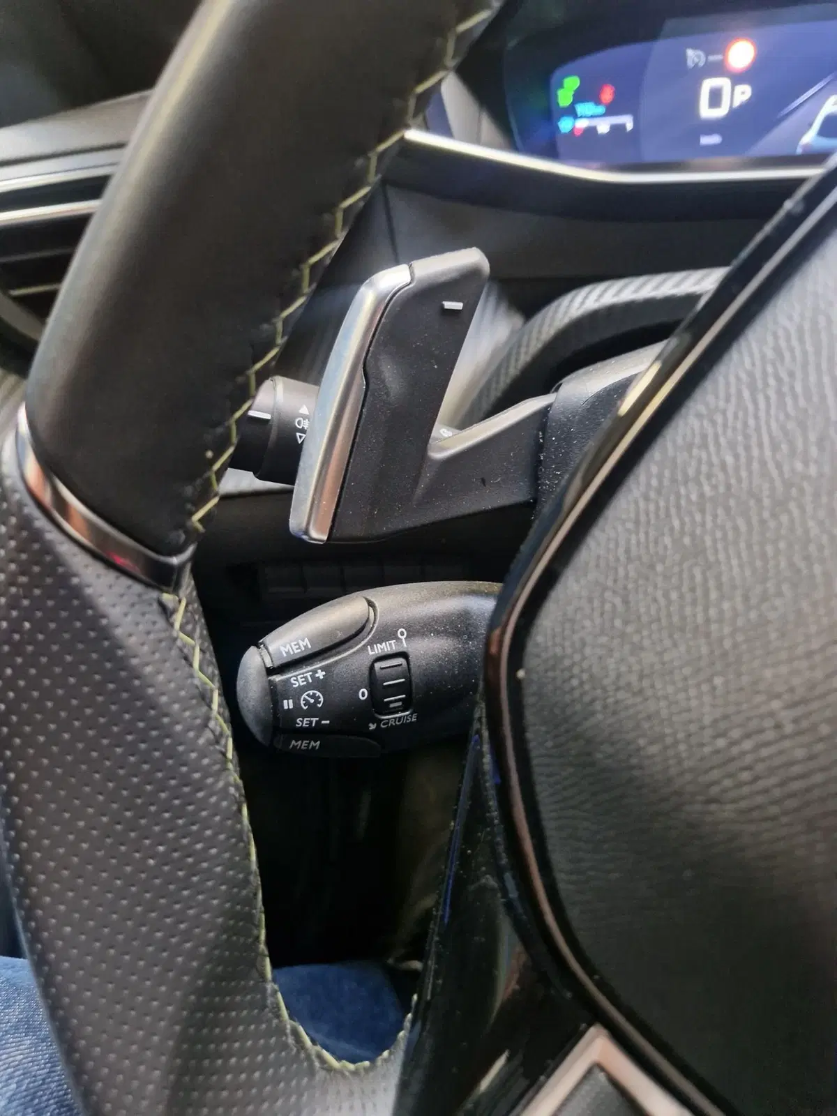 Peugeot 208 usata a Varese (16)