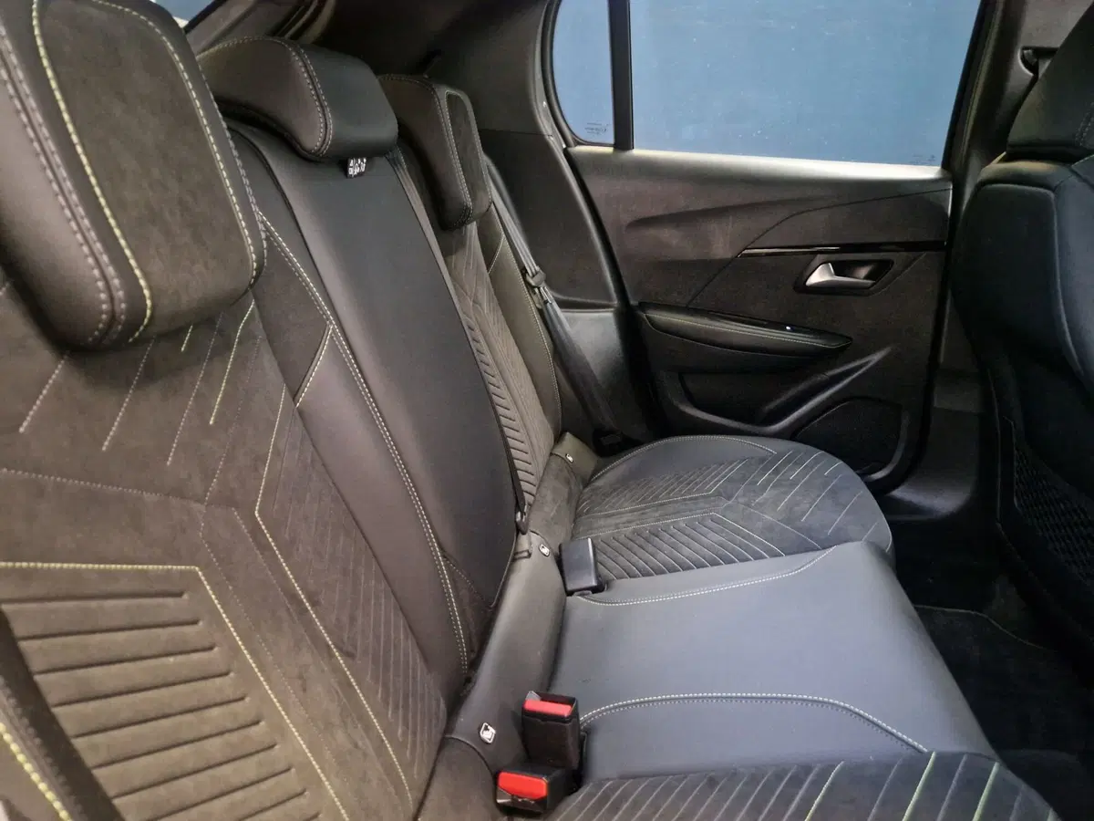 Peugeot 208 usata a Varese (6)