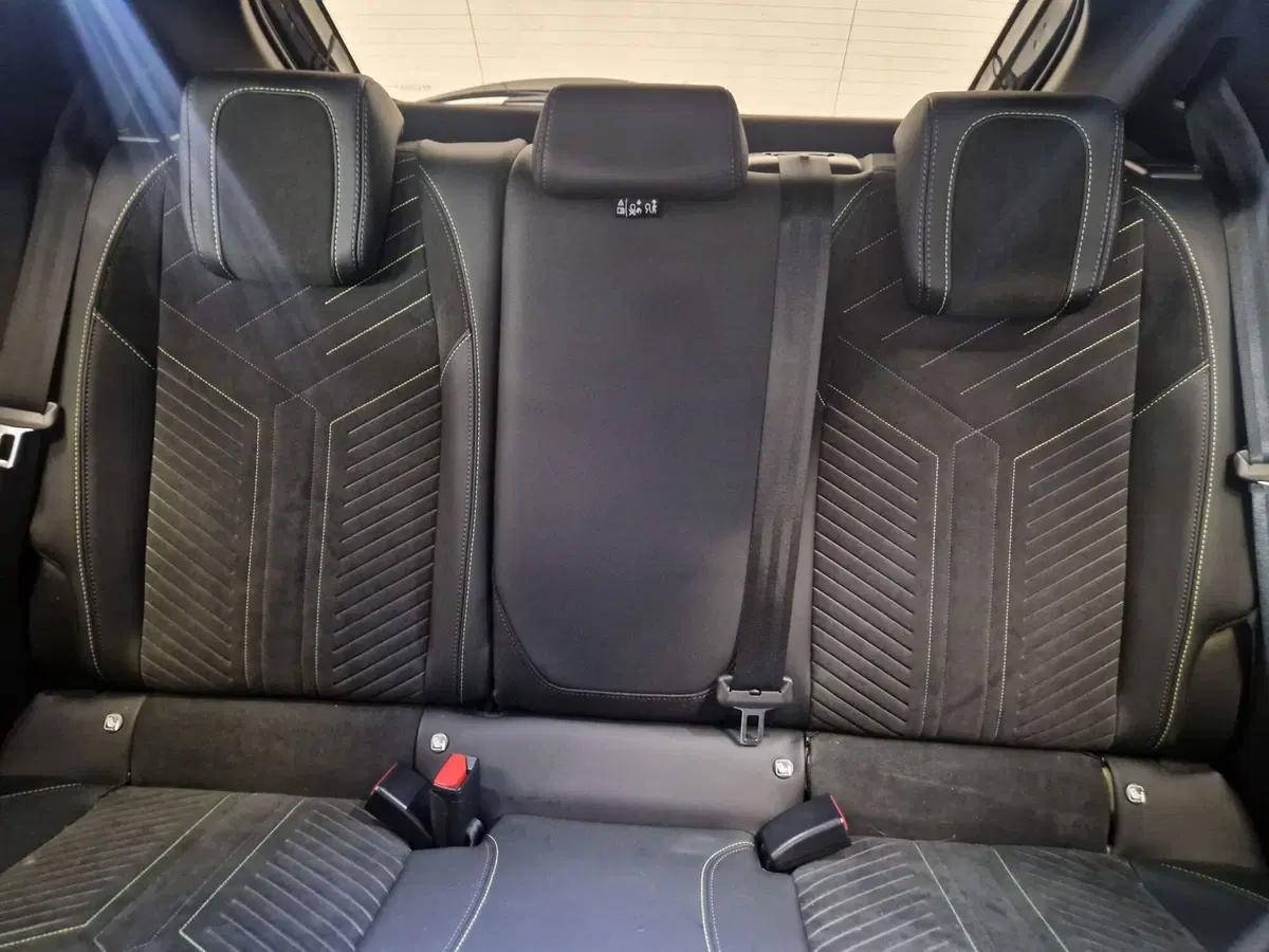Peugeot 208 usata a Varese (7)