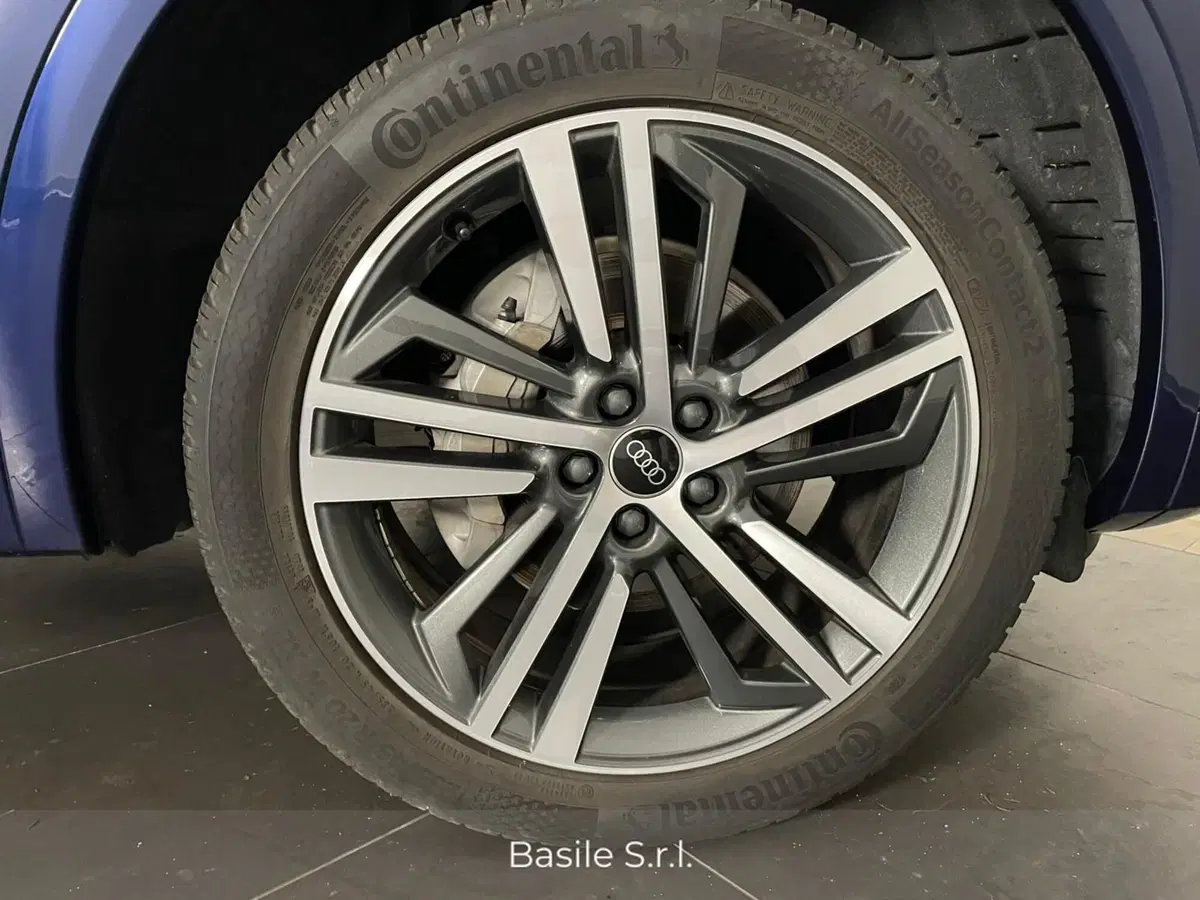 Audi Q5 Sportback usata a Taranto (10)