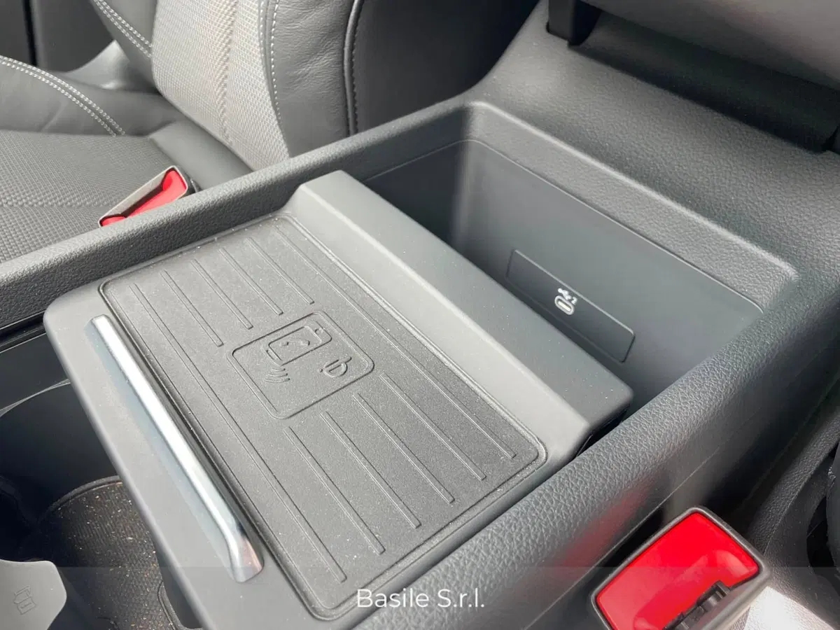Audi Q4 Sportback usata a Taranto (8)