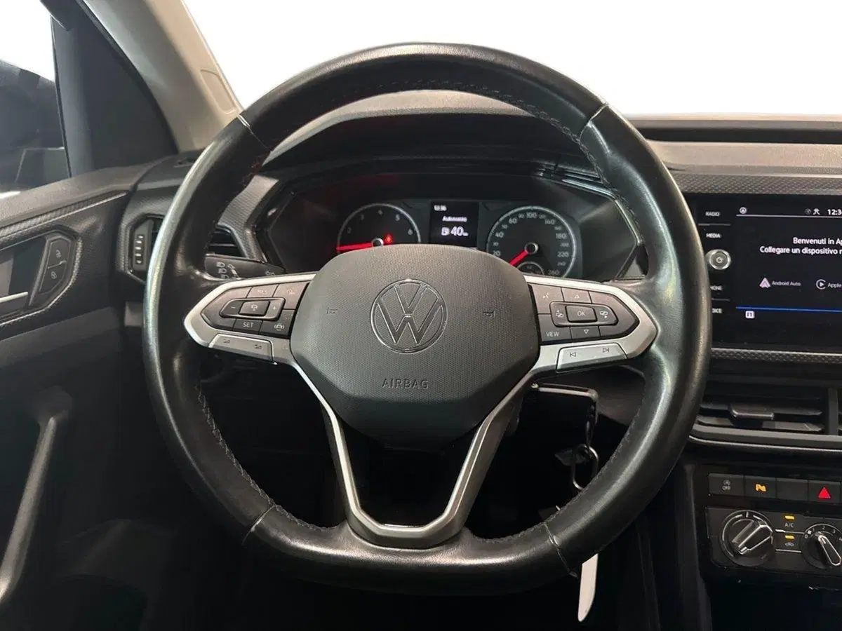 Volkswagen T-Cross usata a Prato (10)