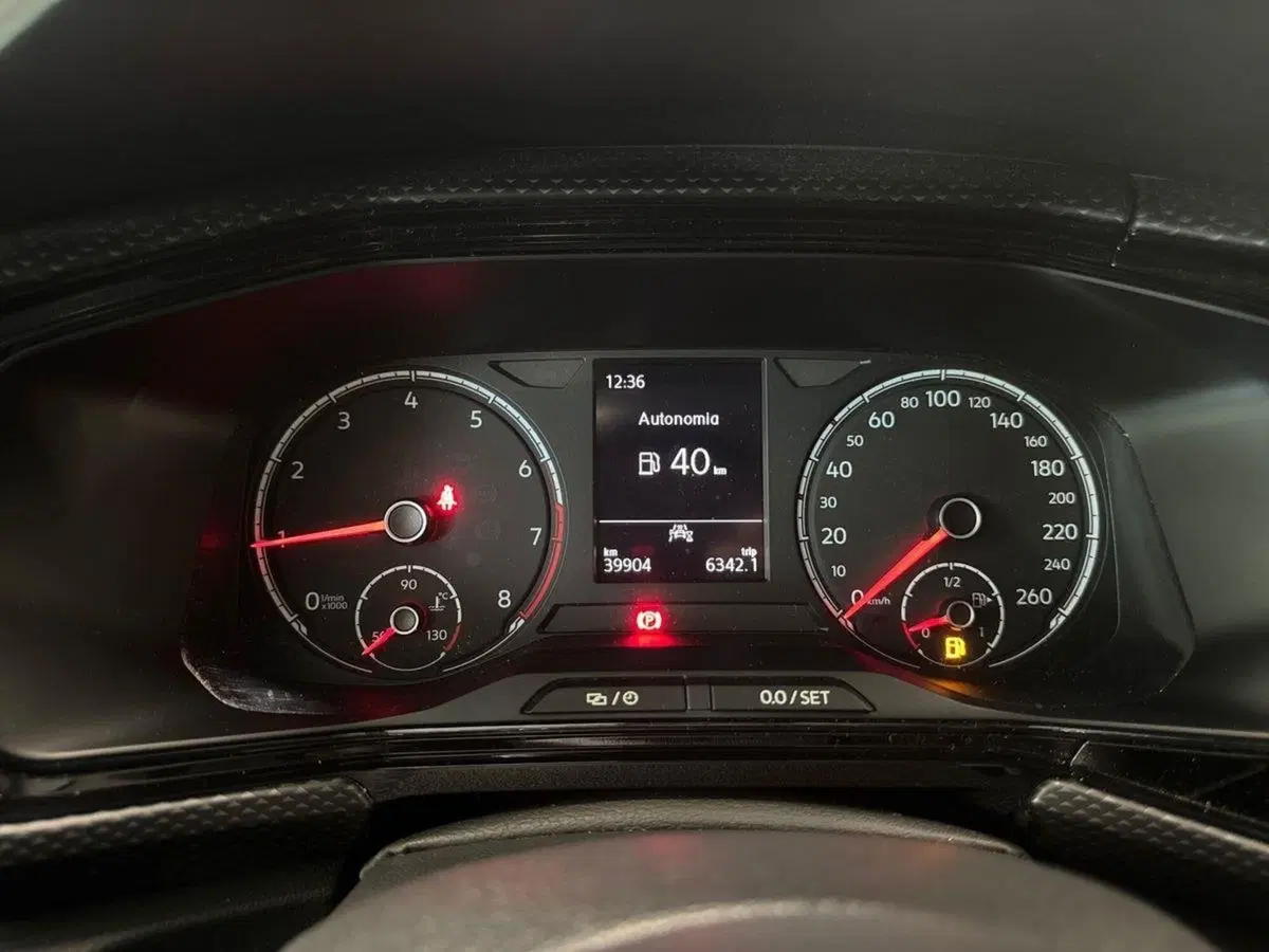 Volkswagen T-Cross usata a Prato (13)