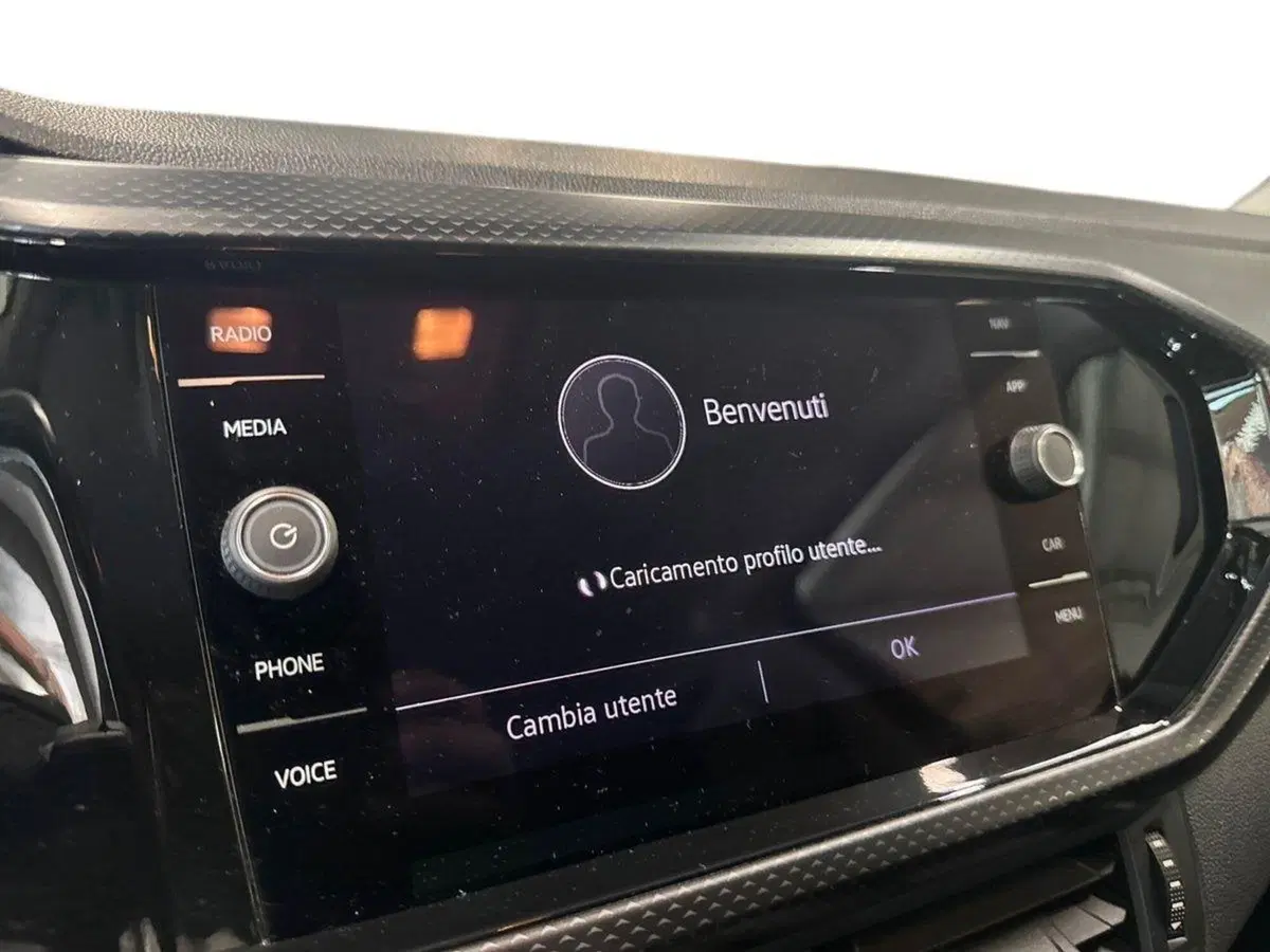 Volkswagen T-Cross usata a Prato (14)