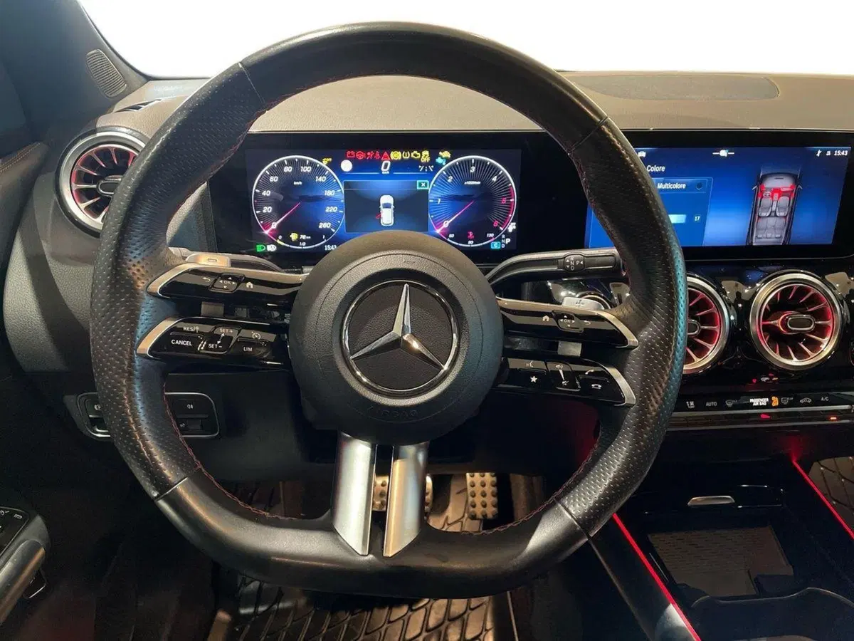Mercedes-Benz GLA SUV usata a Prato (11)