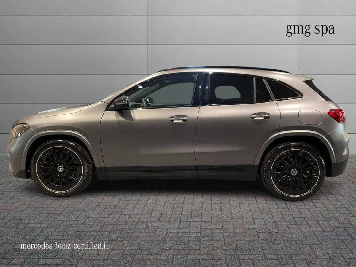 Mercedes-Benz GLA SUV usata a Prato (6)
