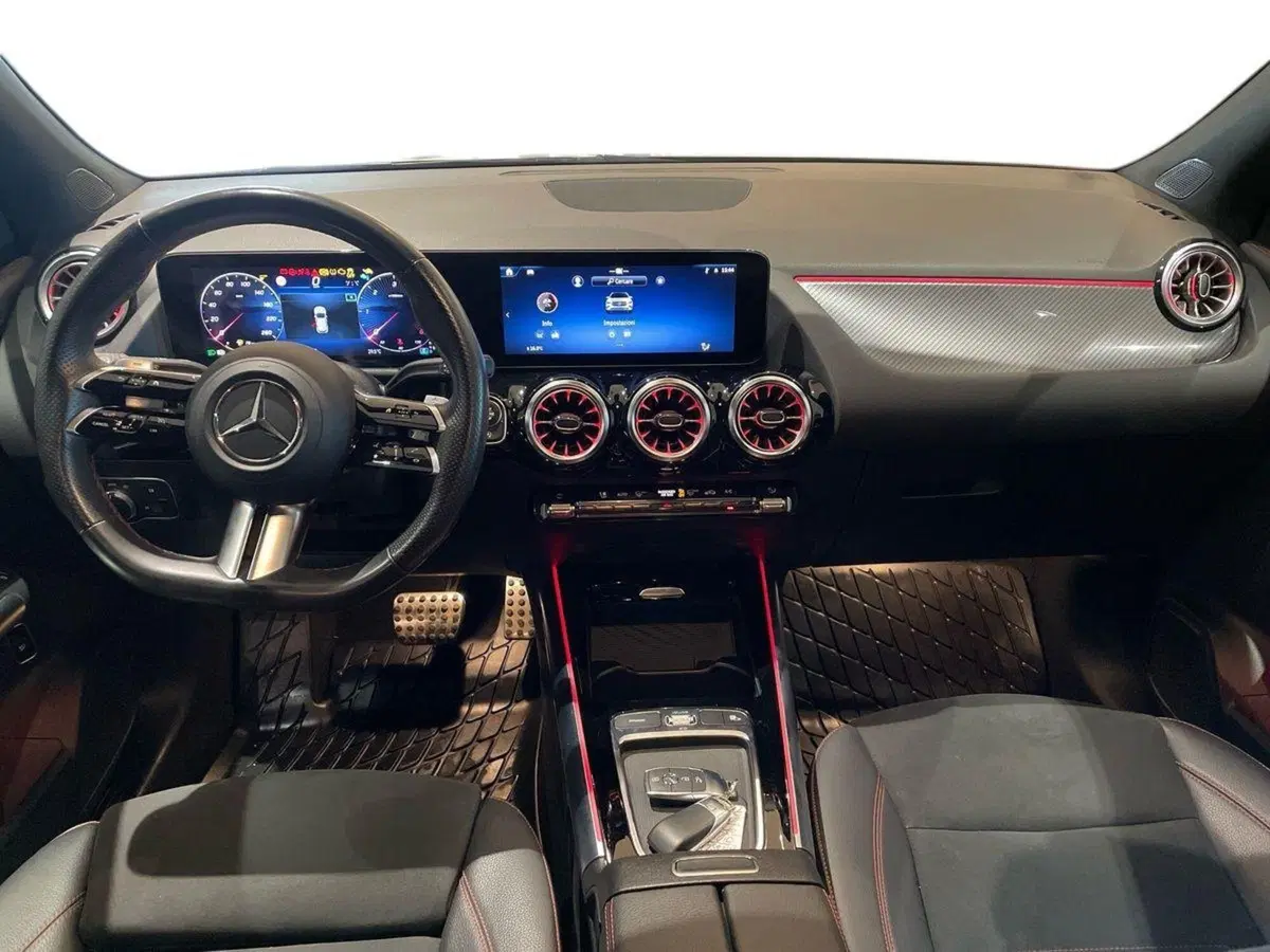 Mercedes-Benz GLA SUV usata a Prato (9)
