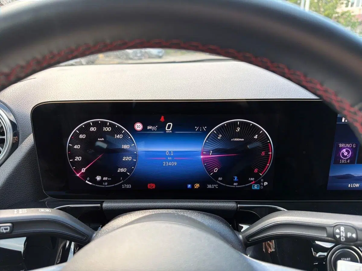 Mercedes-Benz GLA SUV usata a Firenze (13)