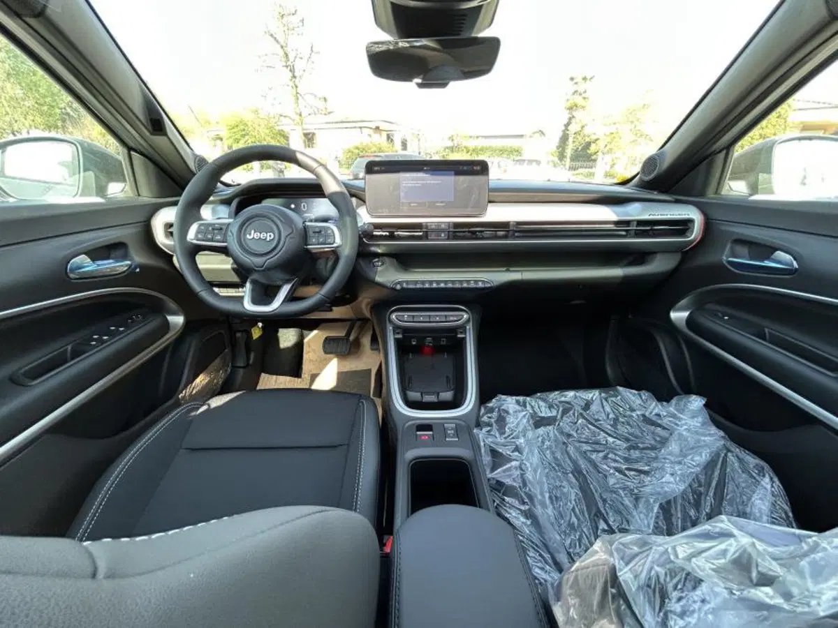 Jeep Avenger nuova a Cuneo (7)