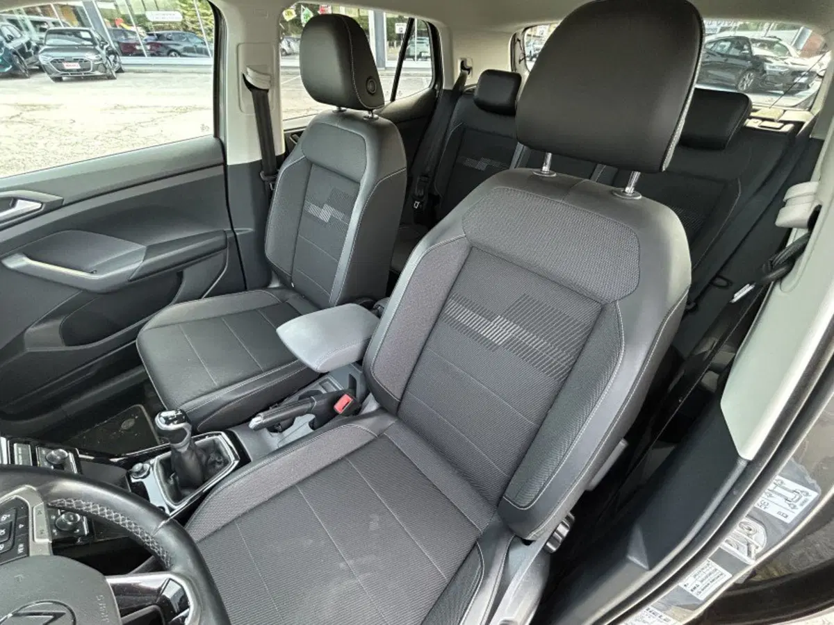 Volkswagen T-Cross usata a Cuneo (7)