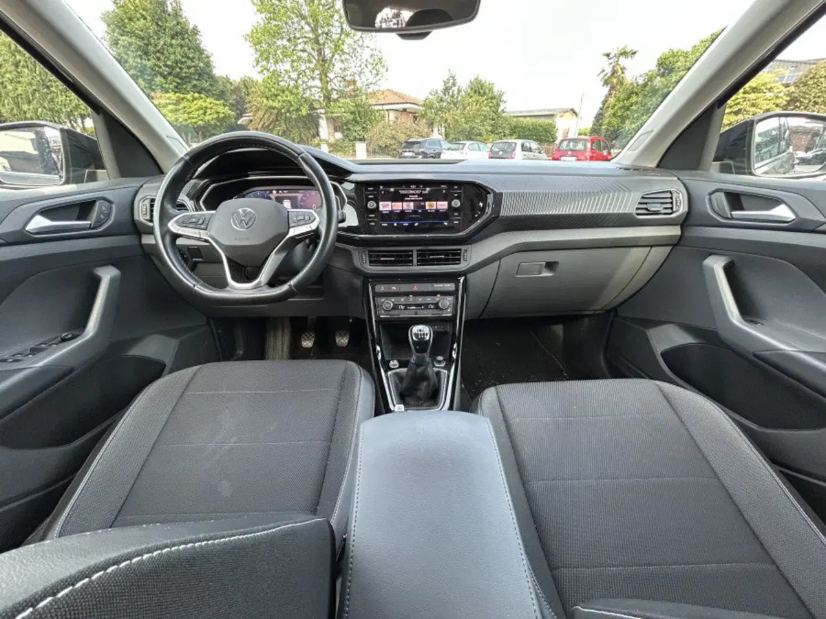 Volkswagen T-Cross usata a Cuneo (9)