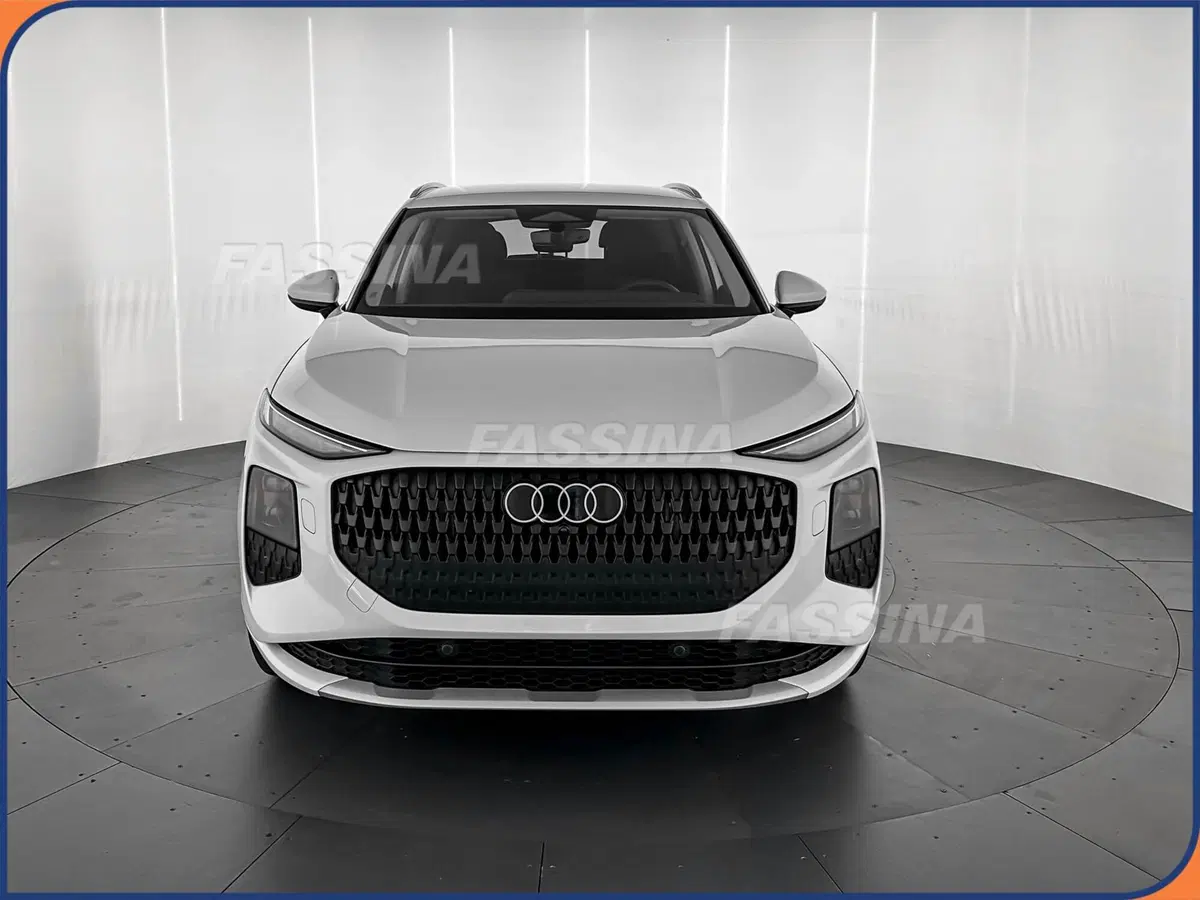 Audi Q3 nuova a Milano (2)