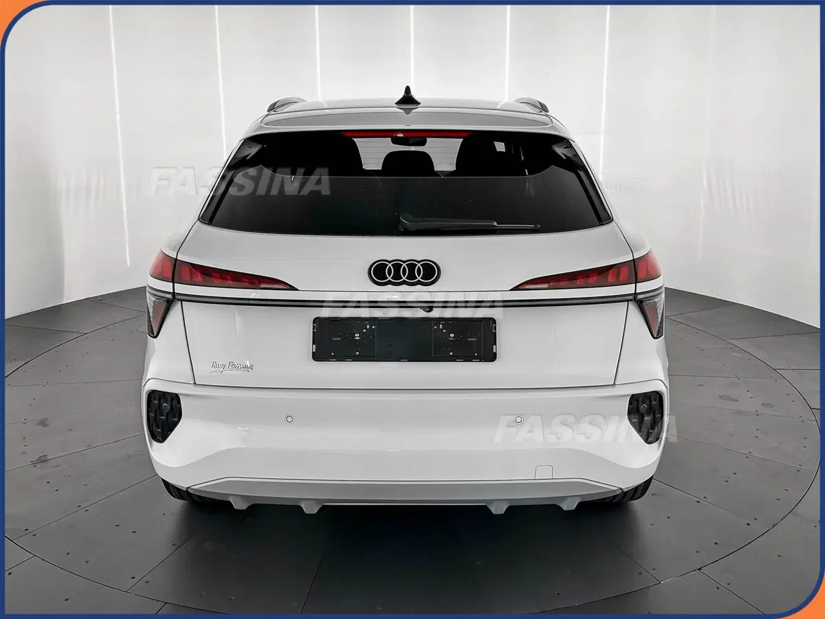 Audi Q3 nuova a Milano (5)