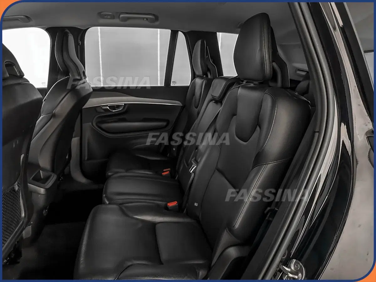 Volvo XC90 usata a Milano (10)