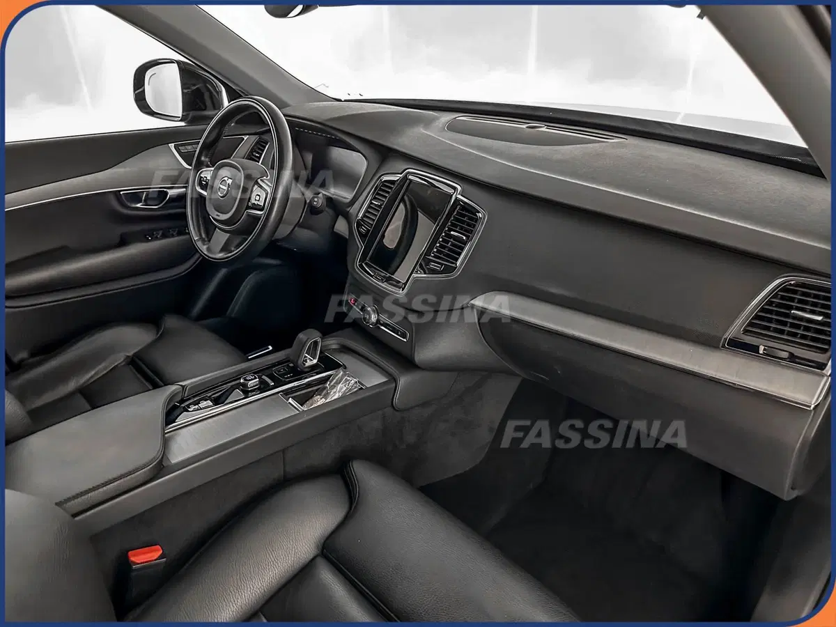 Volvo XC90 usata a Milano (14)