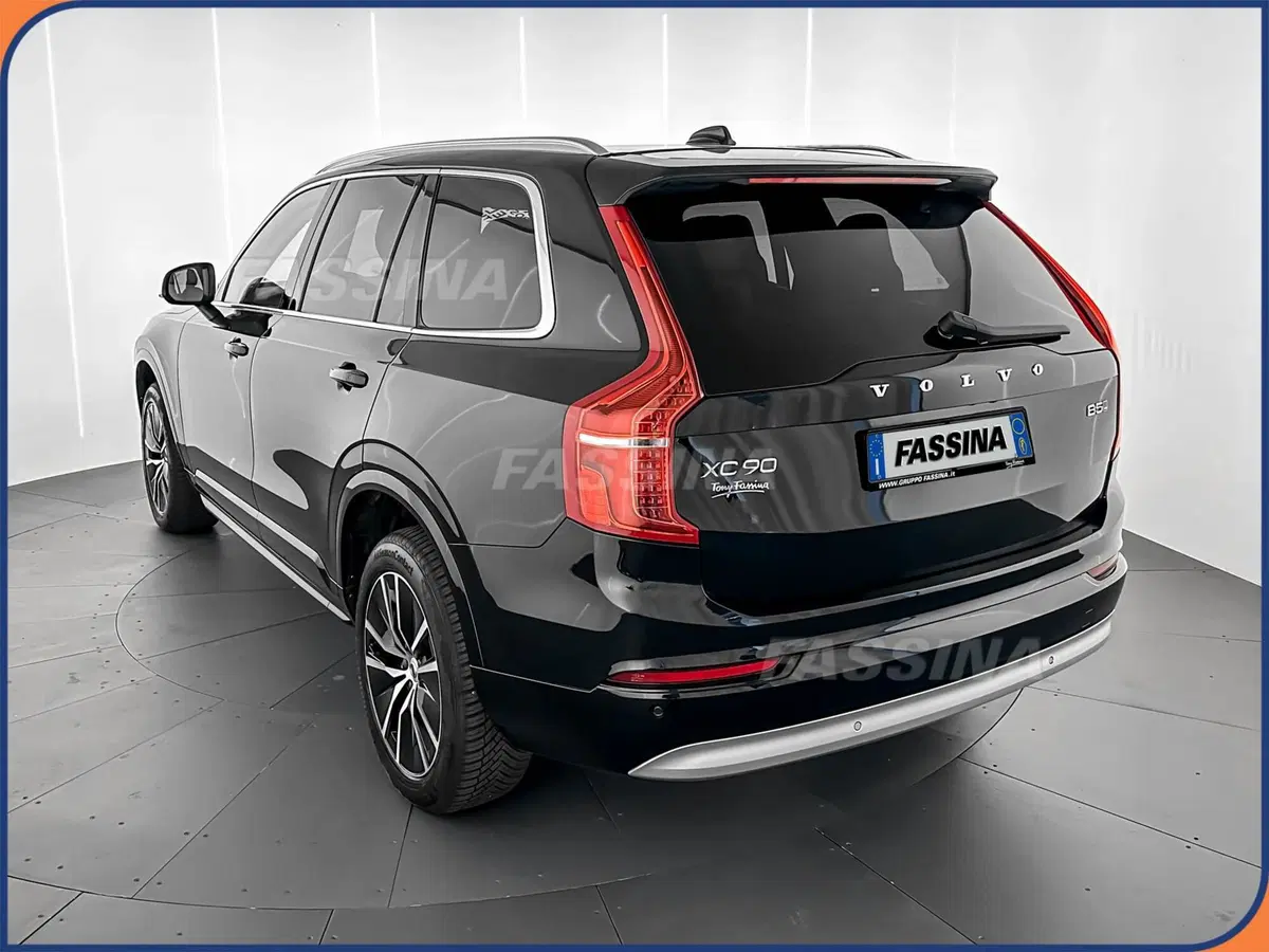 Volvo XC90 usata a Milano (4)