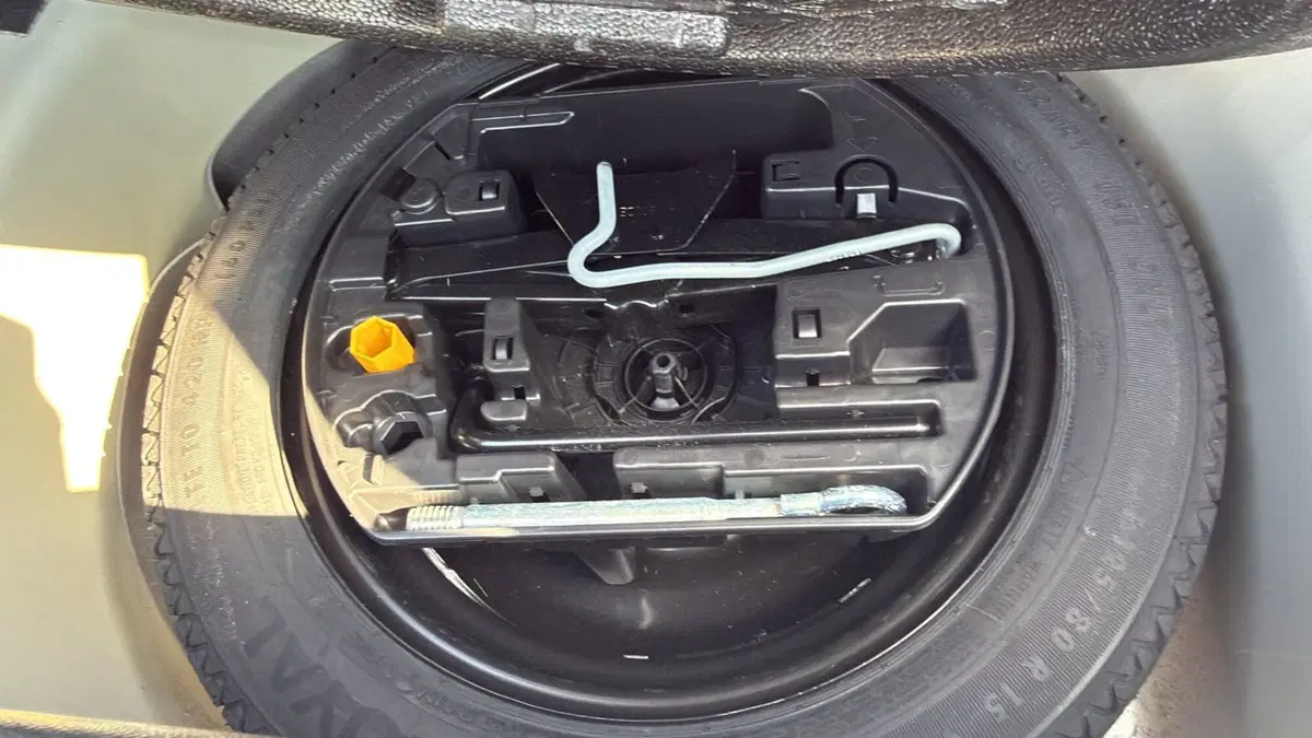 Peugeot 208 usata a Massa-Carrara (12)