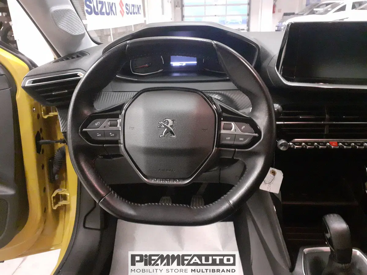 Peugeot 208 usata a Parma (12)