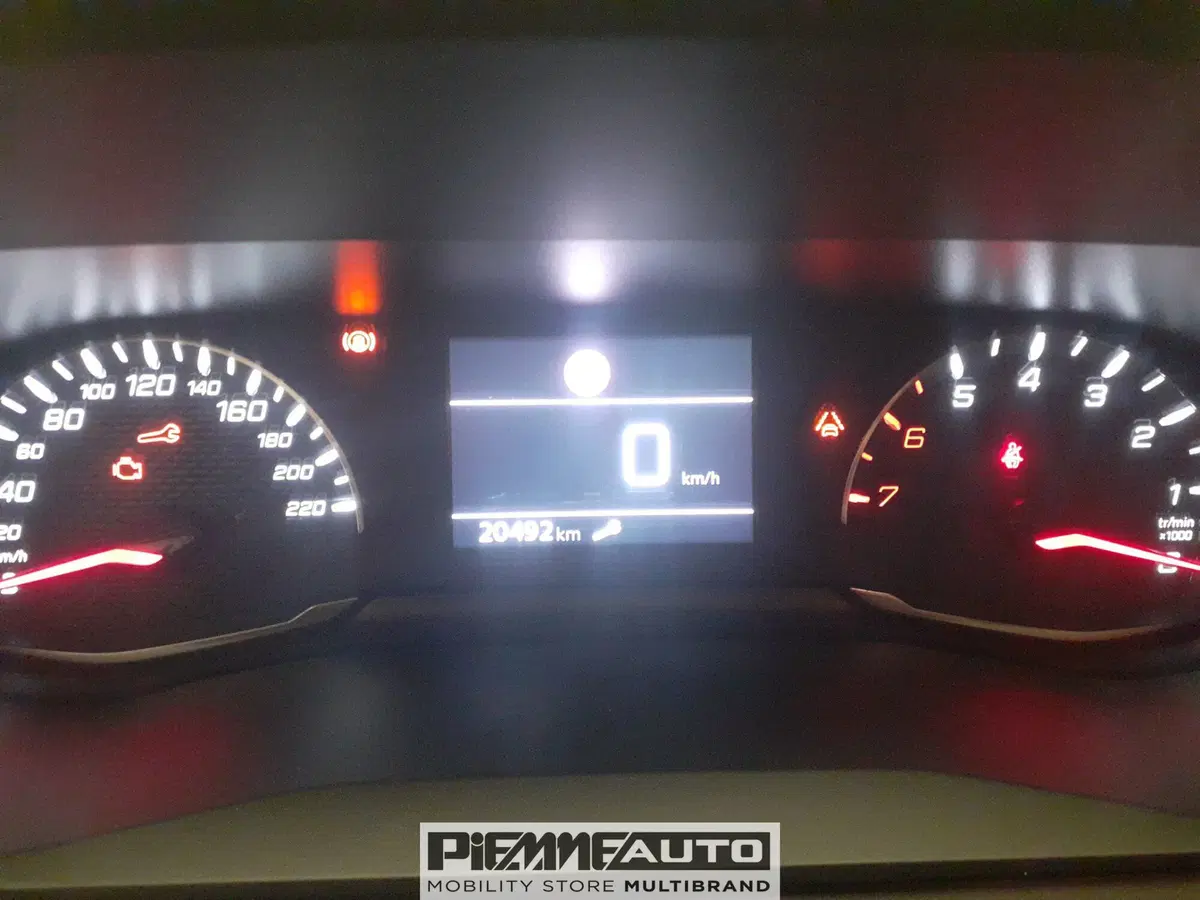 Peugeot 208 usata a Parma (13)