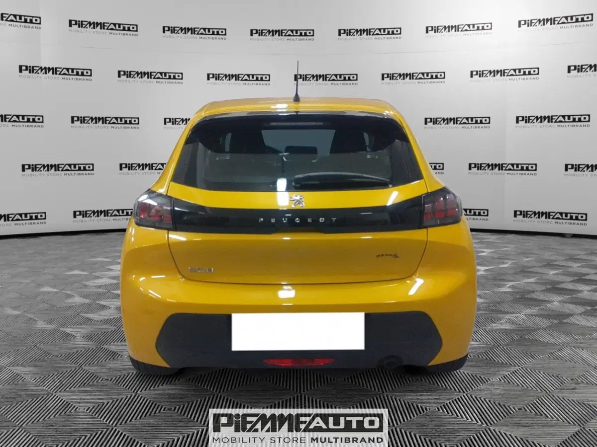 Peugeot 208 usata a Parma (4)