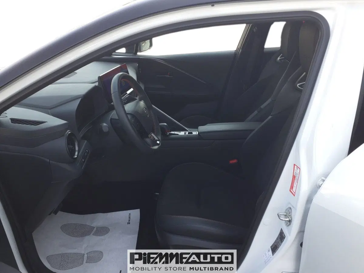 Toyota Toyota C-HR usata a Parma (10)
