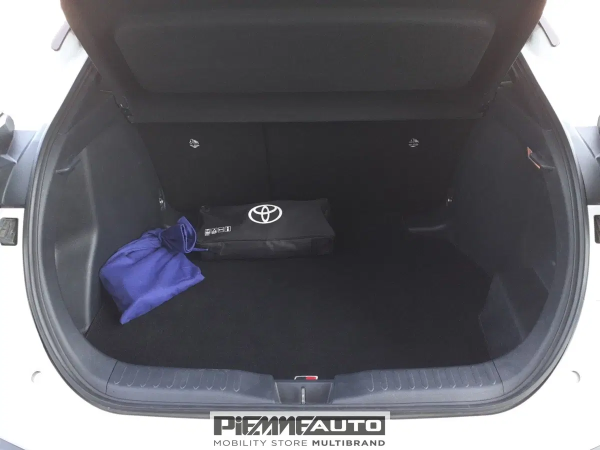Toyota Toyota C-HR usata a Parma (18)