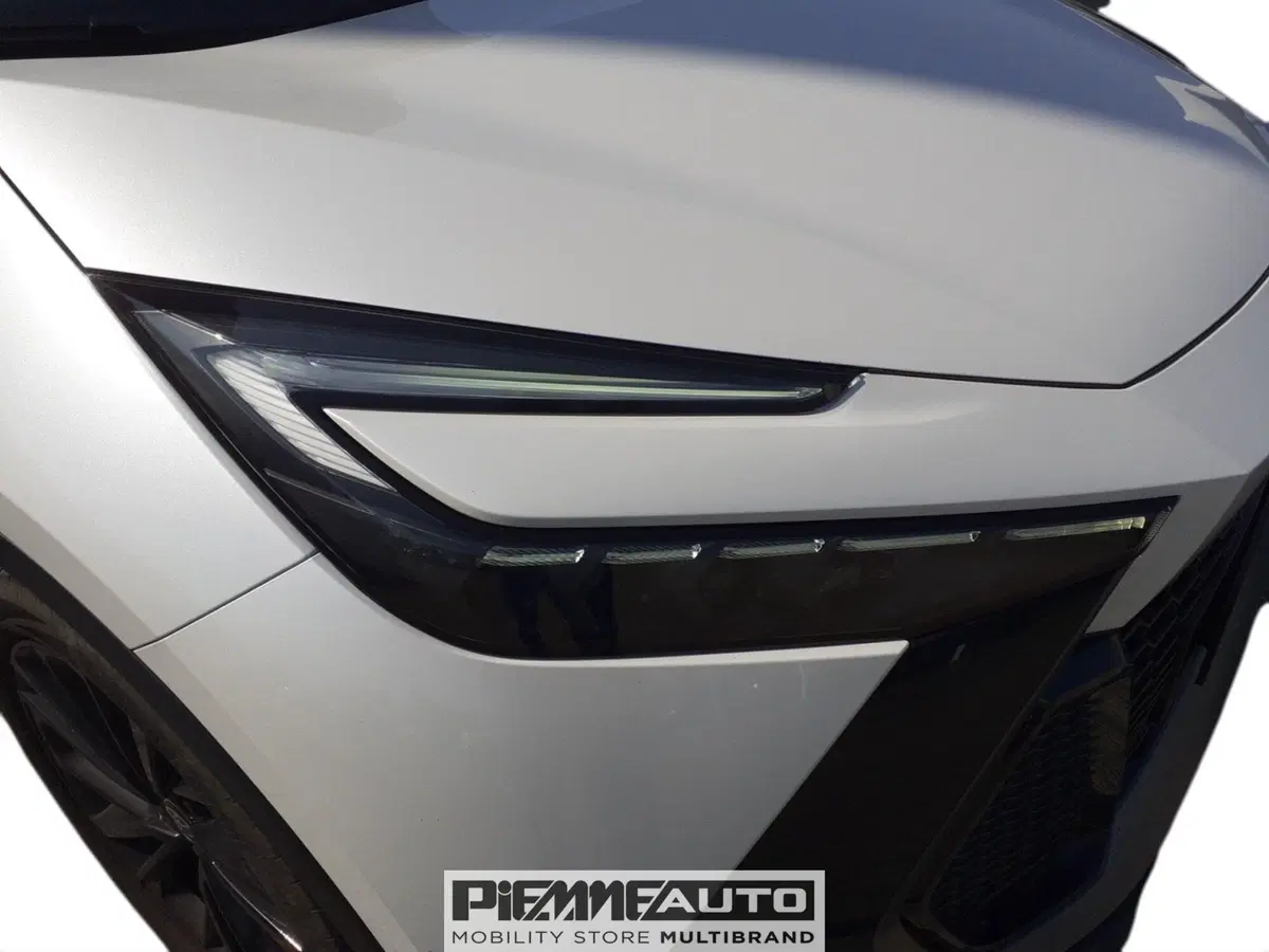 Toyota Toyota C-HR usata a Parma (9)