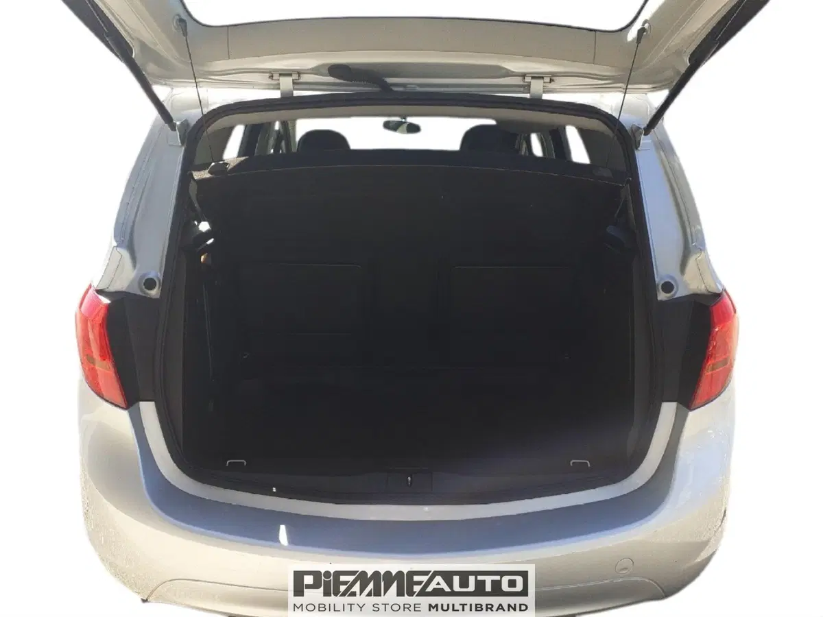 Opel Meriva usata a Piacenza (8)