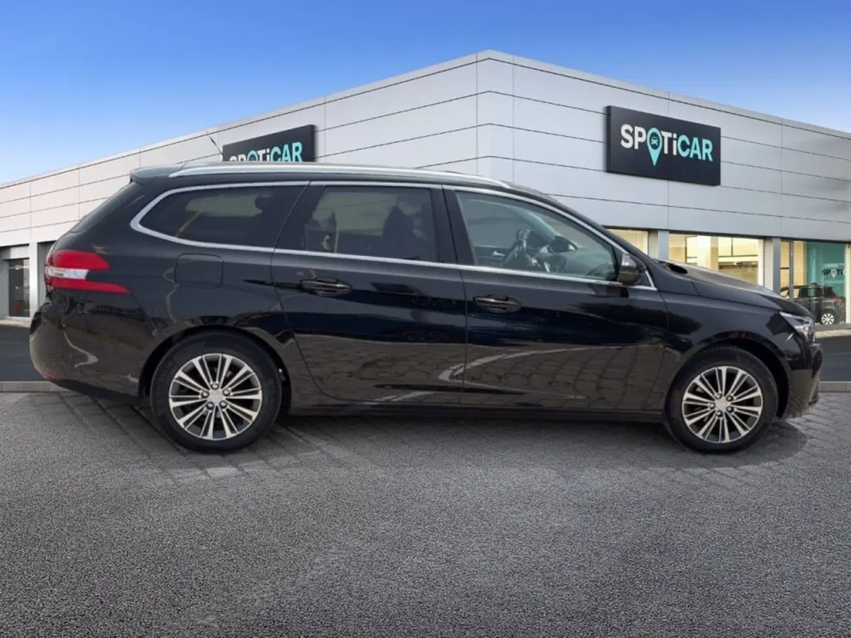 Peugeot 308 SW usata a Foggia (4)