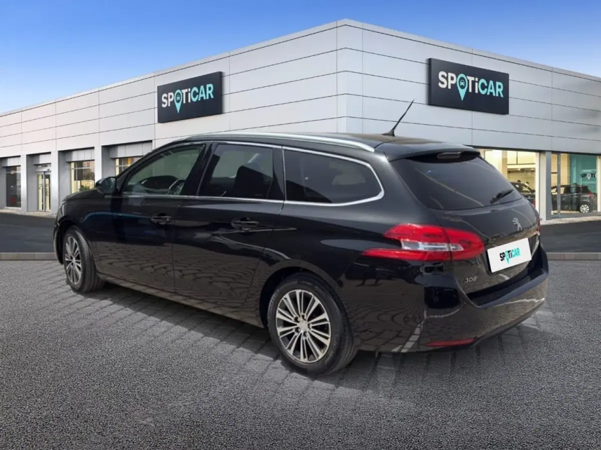 Peugeot 308 SW usata a Foggia (8)