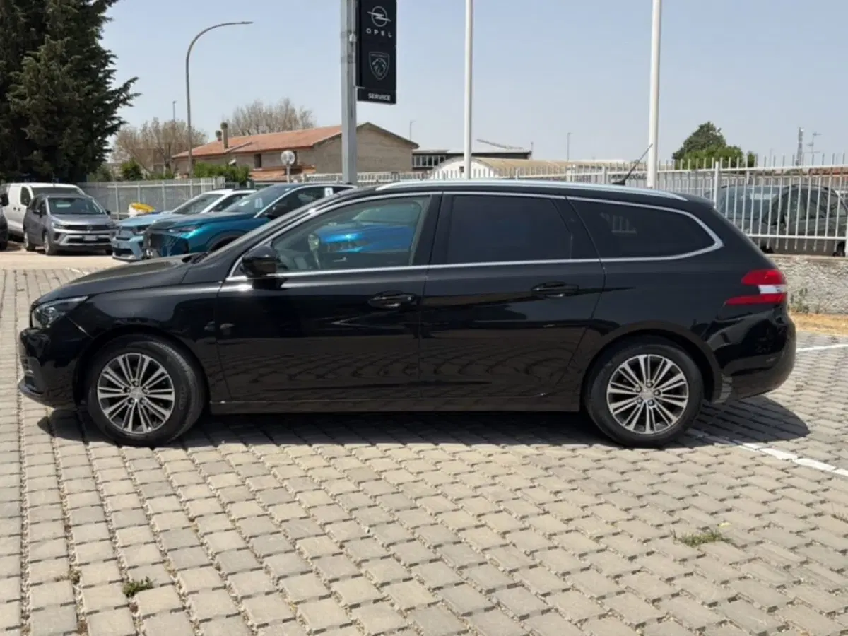 Peugeot 308 SW usata a Foggia (9)