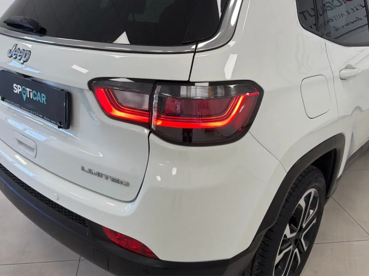 Jeep Compass usata a Palermo (18)