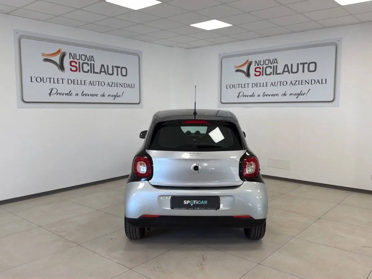 smart forfour usata a Palermo (16)