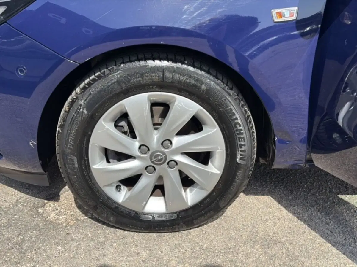 Opel Corsa usata a Foggia (11)