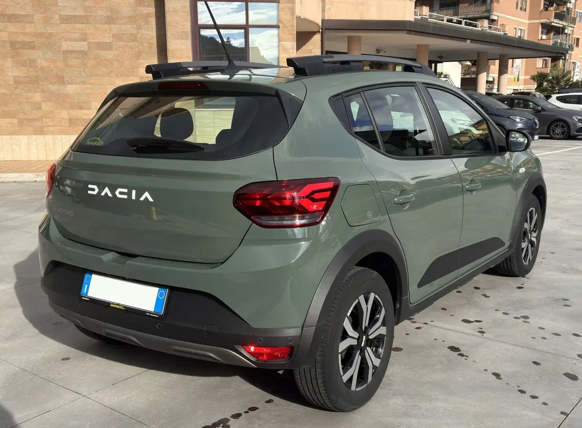 Dacia Sandero Stepway usata a Frosinone (5)