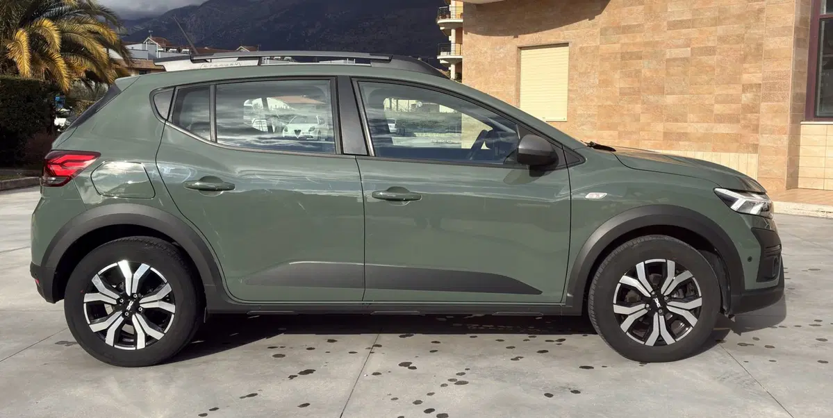 Dacia Sandero Stepway usata a Frosinone (6)
