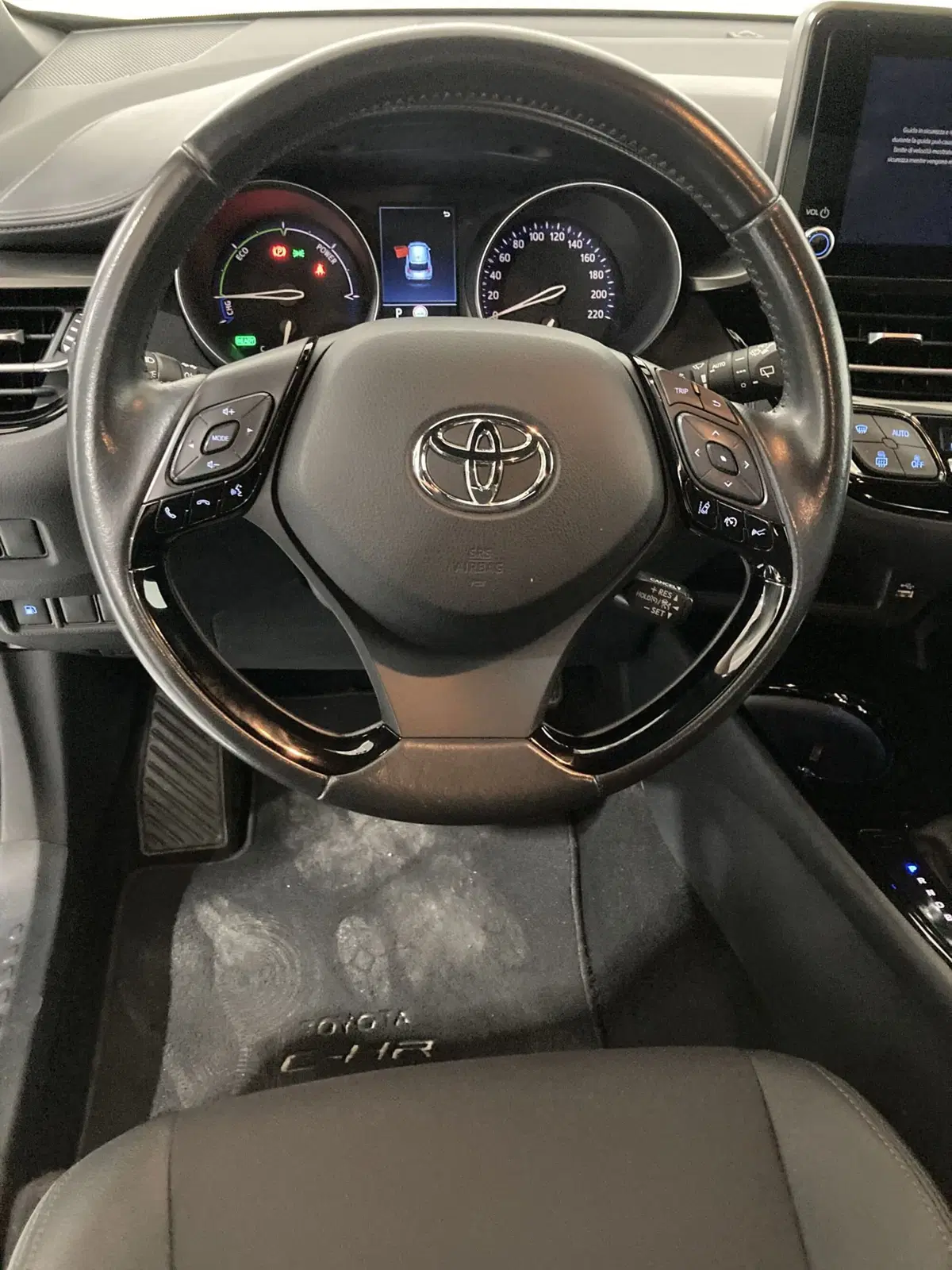 Toyota Toyota C-HR usata a Barletta-Andria-Trani (13)